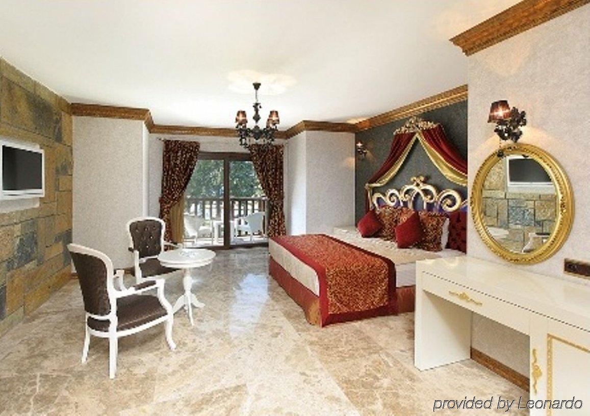Camelot Boutique (adults Only)