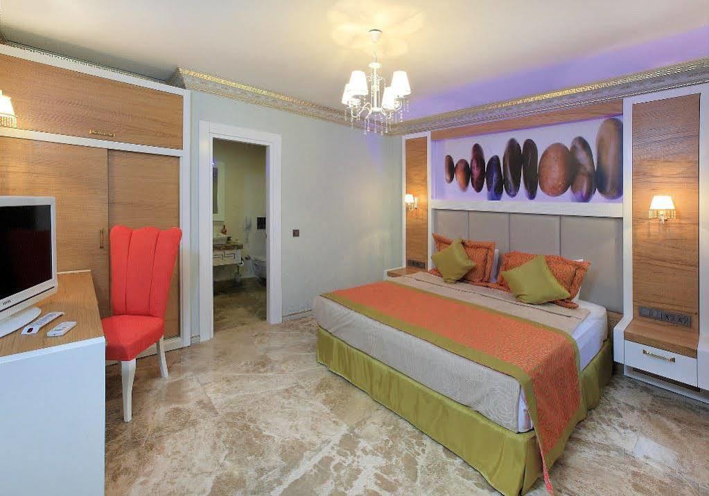 Otel Camelot Boutique (adults Only) 4*